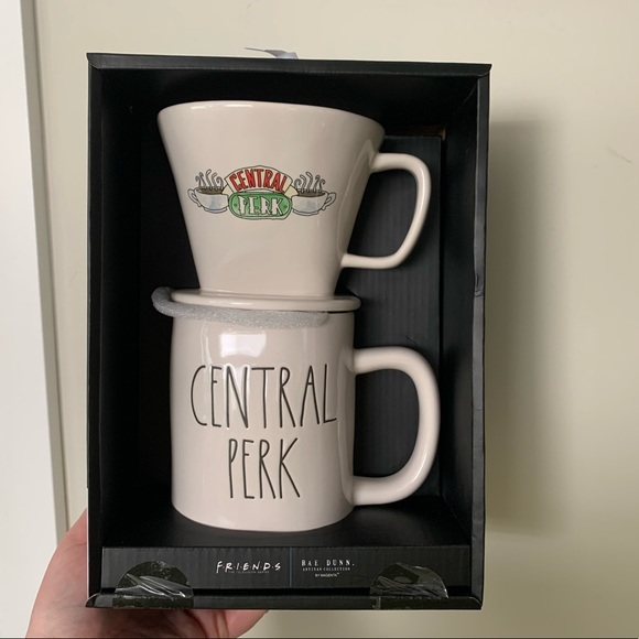 🇺🇸 Rae Dunn x Friends CENTRAL PERK coffee drip mug set - Picture 1 of 8